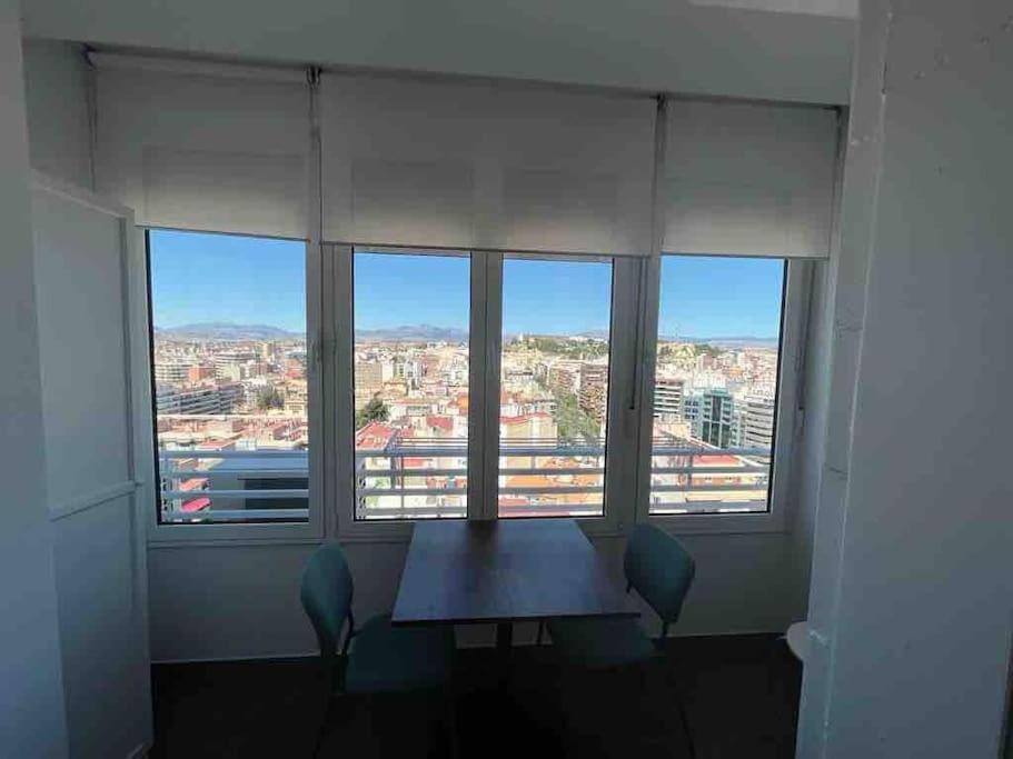 Céntrico apartamento en el Riscal Alicante Exterior foto