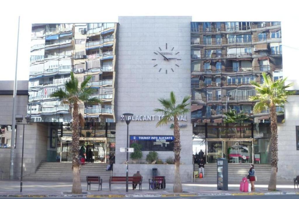Céntrico apartamento en el Riscal Alicante Exterior foto